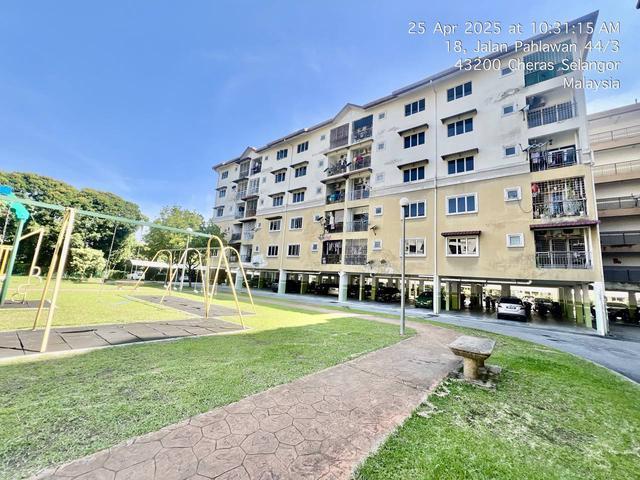 Corner Renovated Vista Mahkota Apartment Cheras