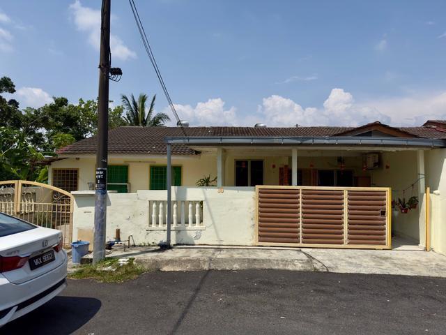 CORNER RENOVATED 1 Storey Terrace Bandar Kinrara 4 Puchong