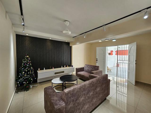 CORNER RENOVATED 2 Storey Malim Abadi Batu Berendam