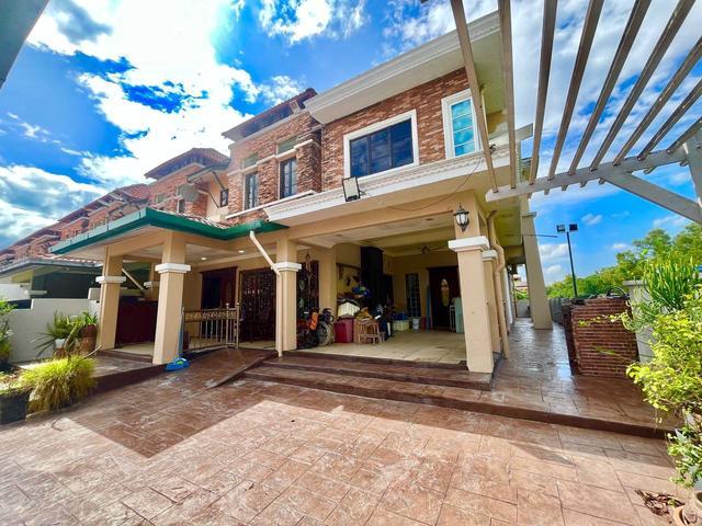 CORNER RENOVATED 2 Storey Terrace Bandar Nusaputra Puchong