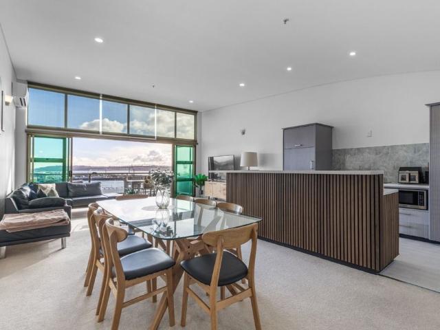Corner Waterfront Apartment