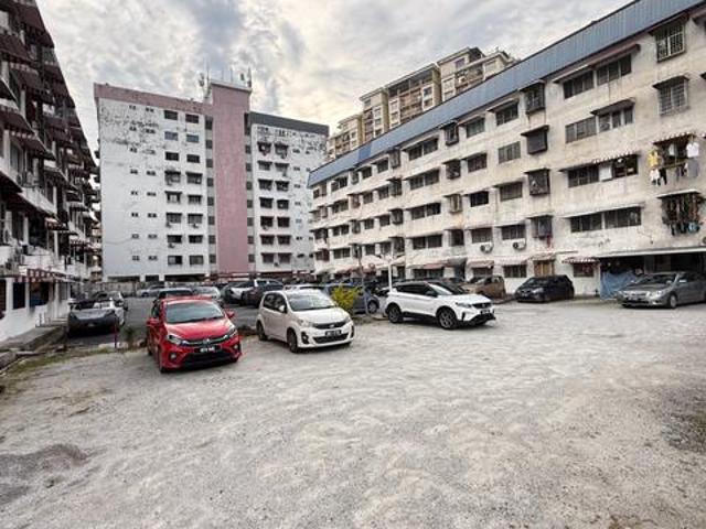 Corner Walk Up Flat Sunrise Park Kampaung Baru Ampang