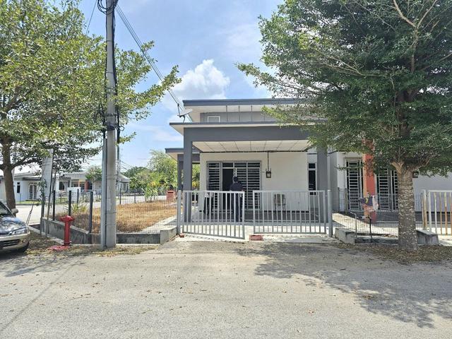 Corner Taman Lipat Kajang Perdana Jasin Melaka untuk dijual