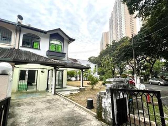 CORNER TANAH LUAS Double Storey Terrace House Bandar Tasik Selatan KL