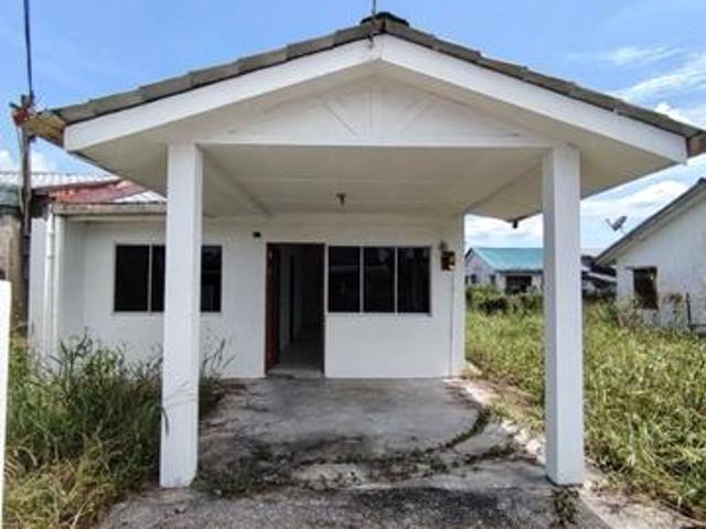 CORNER Teres Setingkat MALIHAH