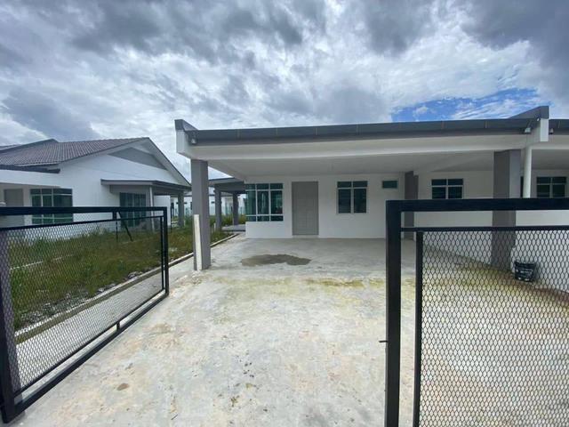 CORNER Teres Setingkat BATU 20