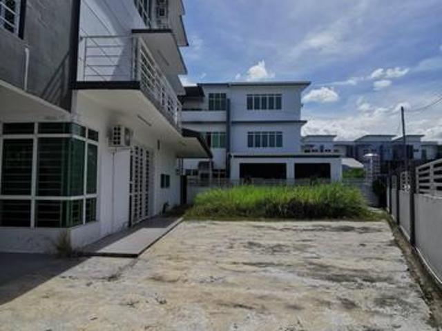 Corner Terrace 3 storeys Taman Tunoh Donggongon Land 3009sqft