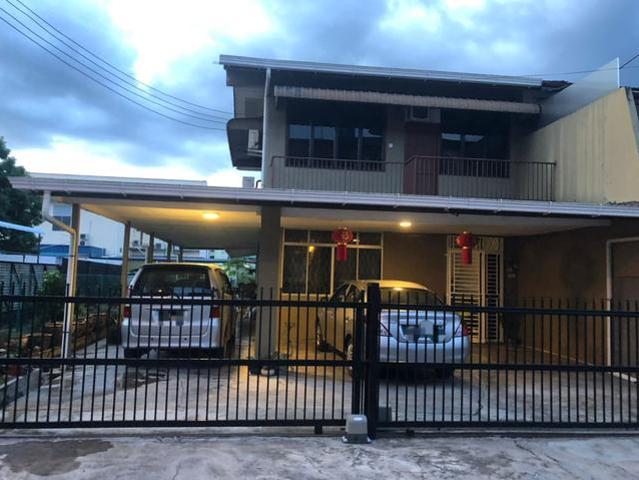 CORNER Tun Ahmad Zaidi Adruce Double Storey