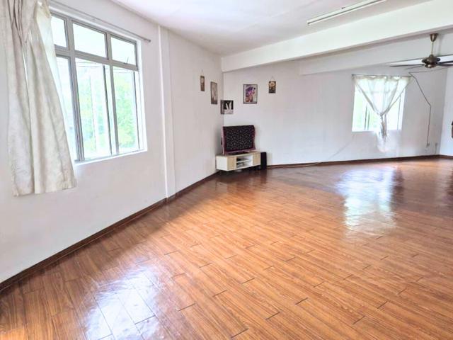 Corner Unit 1365 kps Shop Apartment Saujana Puchong SP 3