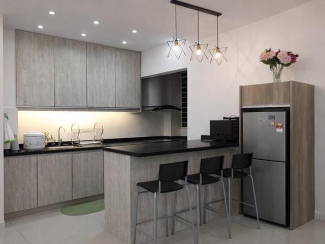 CORNER UNIT 2 Bedrooms with Garden Suria Residence Bukit Jelutong