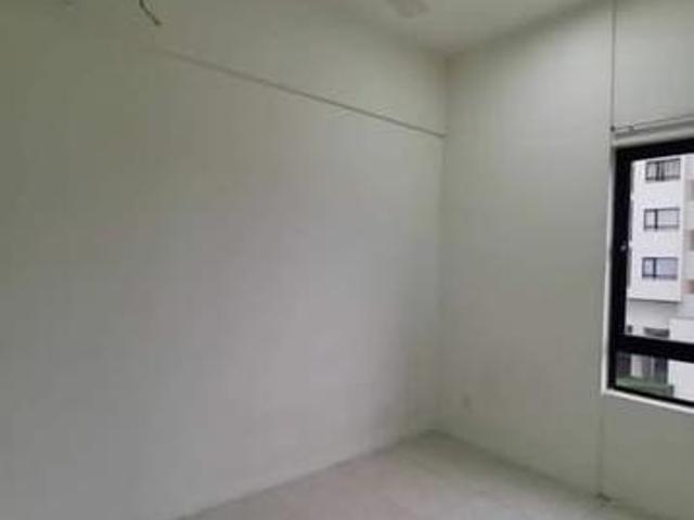 Corner Unit 2 Parking LotVim 3 810sqft Low Floor Basic Unit