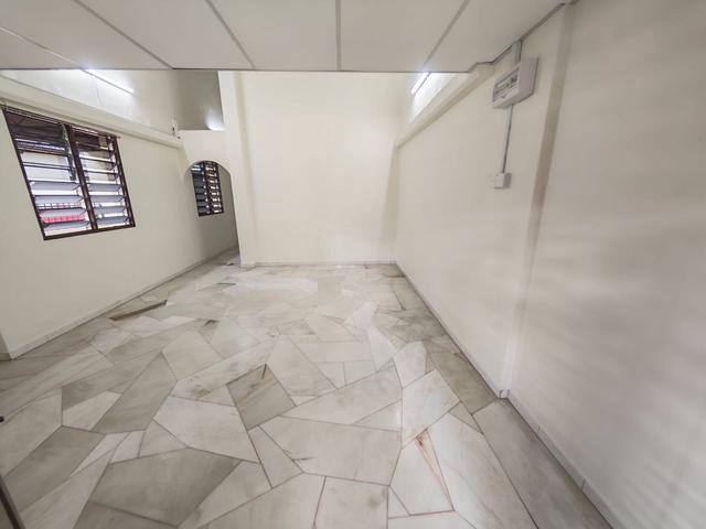 Corner Unit 2 Storey Terrace At Kampung Melayu