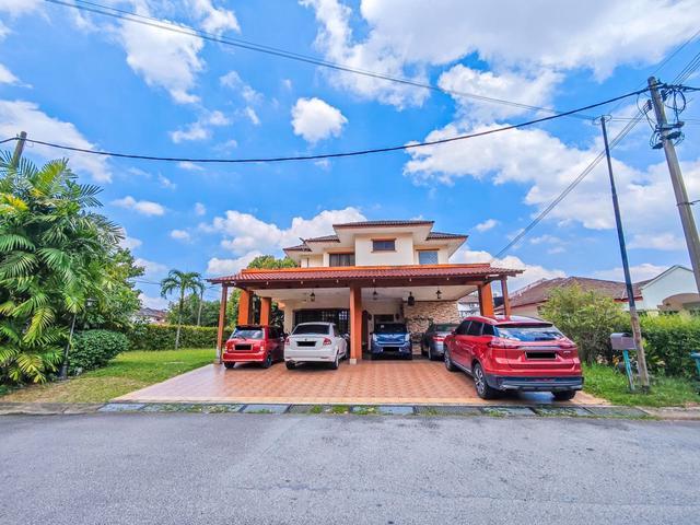 Corner Unit 2 Storey Bungalow House Green Street HomesSbn 2 for Sale