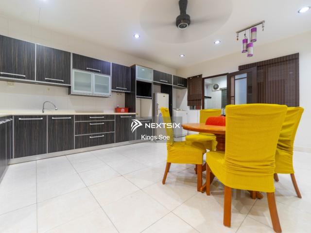 Corner unit 3+1 bedroom non bumi lot call for viewing at 0172058