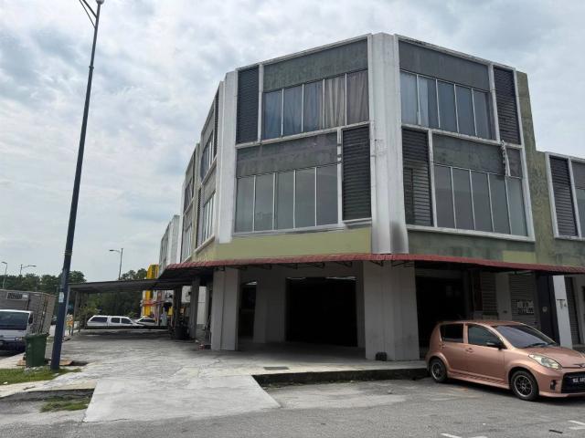 Corner Unit 3 Storey Shop Lot Saujana Rawang, Selangor For Sale