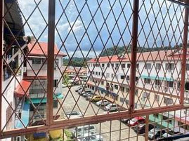 Corner Unit Taman Mawar Apartment Batu 6 Sandakan 3 Bilik