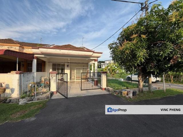 CORNER UNIT Terrace near to Manipal Bukit Baru @ Taman Merak Melaka