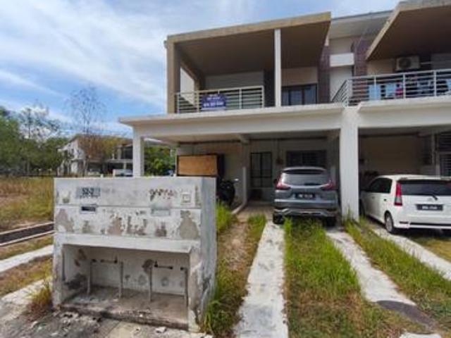 Corner Unit Townhouse Villa Kesuma Beranang