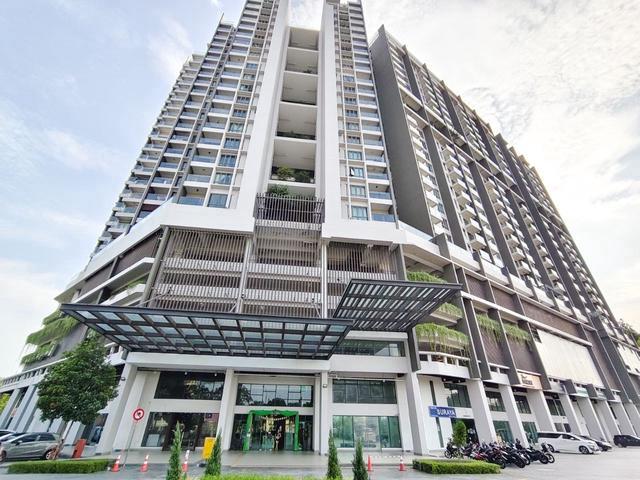 Corner Unit Univ 360 Place Seri Kembangan