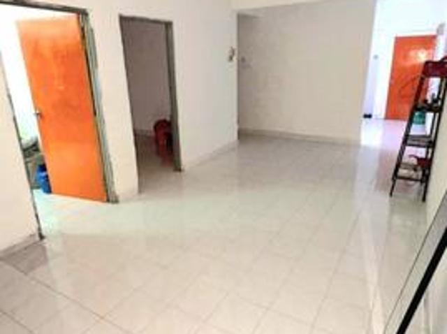 Corner Unit Apartment Taman Langat Murni Bukit Changgang Banting
