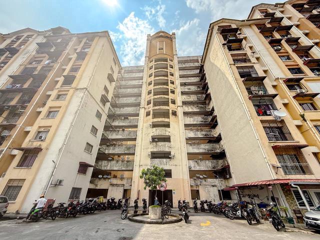 CORNER UNIT Apartment Vista LavenderSeksyen 3 Taman Kinrara Puchong