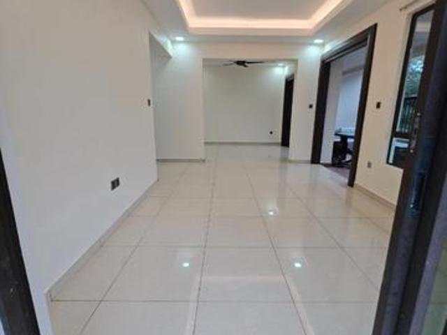 CORNER UNIT Armanee Duplex Condo Damansara Damai