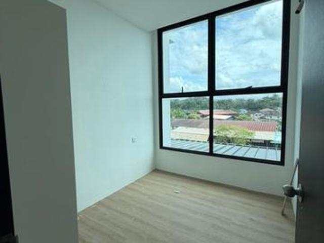 CORNER UNIT AVA 8 APARTMENT FOR SALE AT KUCHING SARAWAK MALAYSIA m
