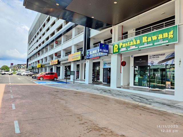 Corner Unit Avia Plus Condo Bandar Country Homes Rawang