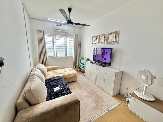 CORNER UNIT De Cemara Apartment Setia Alam