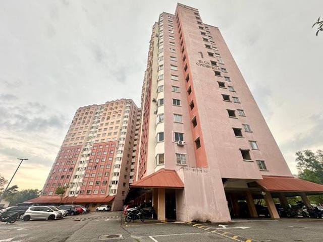 CORNER UNIT Desaminium Flora Apartment Blok Chempaka Seri Kembangan