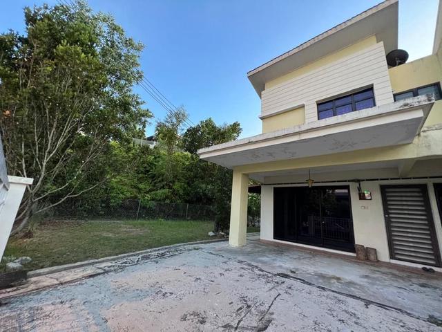 CORNER UNIT Double Storey Terrace House Sg Buloh