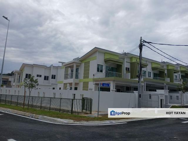 Corner Unit Double Storey Terrace Jenderam Hilir