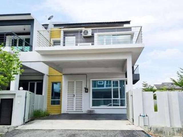 CORNER UNIT FREEHOLD 2 Storey Tmn One Krubong Krubong Melaka