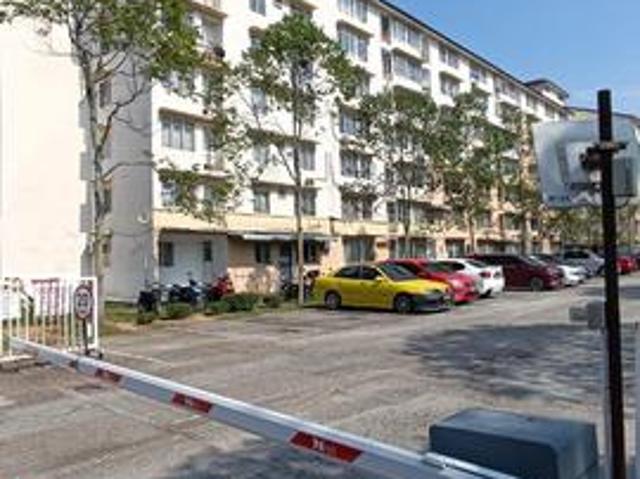 Apartment Taman Topaz Dengkil Corner Unit Freehold Dekat UiTM