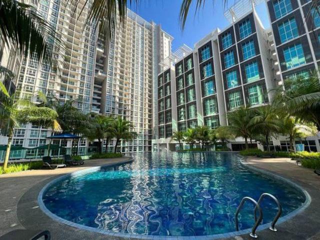 Corner unit Full Furnished Duplex Condo Mutiara Ville Cyberjaya