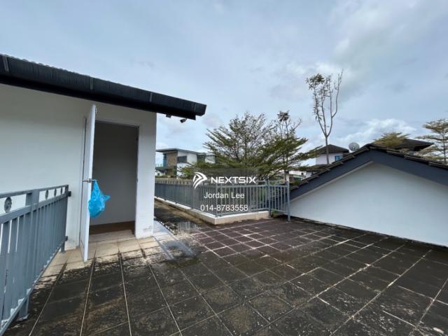 Corner Unit Fully renovated & extended with Approved Plan