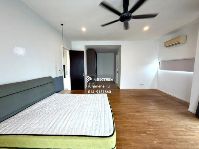 Corner Unit, Gated Guarded, Near to Guard House