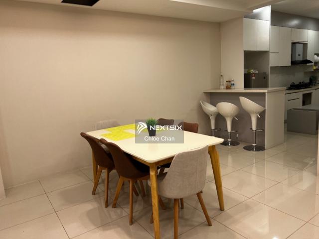 Corner unit, gated & guarded