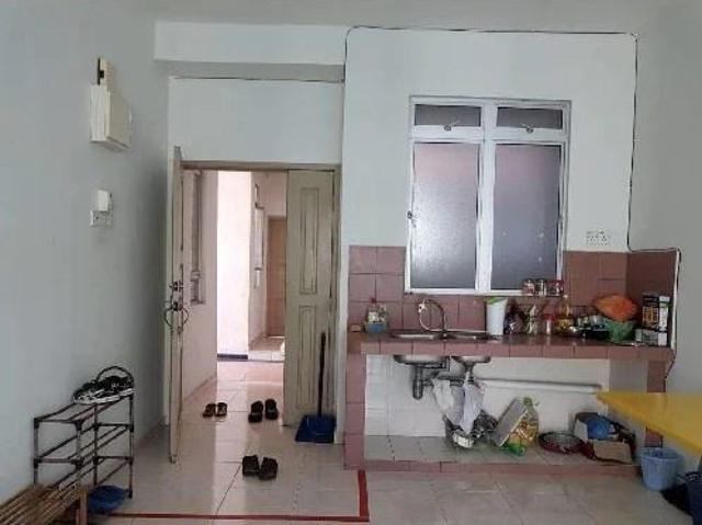 Corner Unit Ixora Apartment