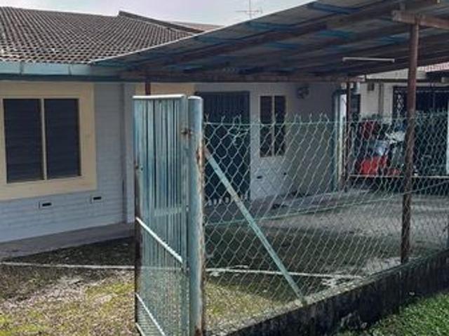 Corner Unit Jalan 8 Petaling Jaya