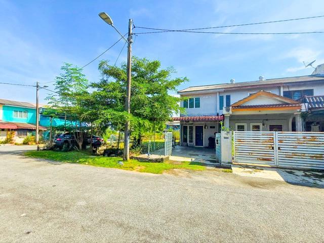 CORNER UNIT Low Cost 2 Storey Seksyen 17 Shah Alam