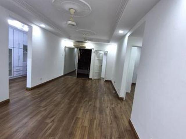CORNER UNIT Mentari Condominium Bandar Sri Permaisuri Cheras KL