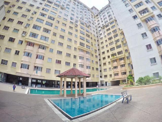 CORNER UNIT NEAR MRT BELOW MARKET SkyVilla Apartment Serdang