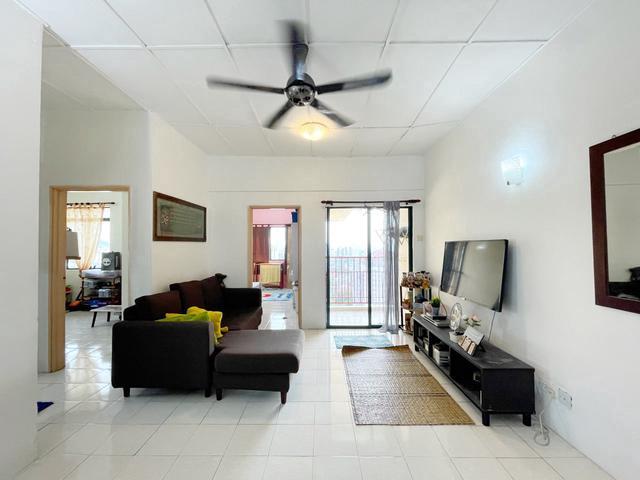 Corner Unit Pangsapuri Permai Puteri Tmn Dato Ahmad Razali Ampang