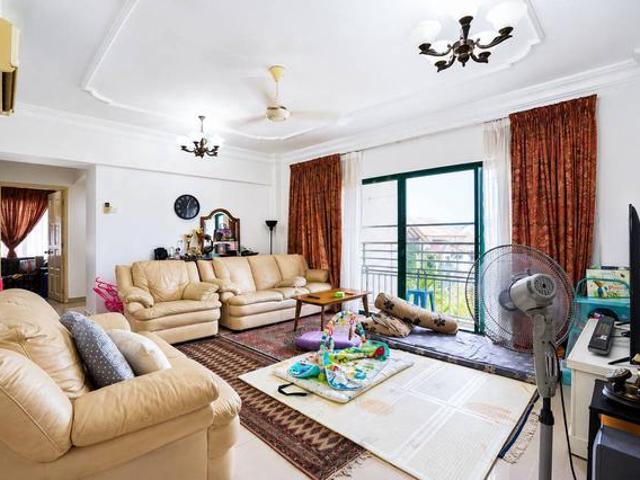 CORNER POOL VIEW Renovated Termurah Tiara Ampang Condominium 1240 SF