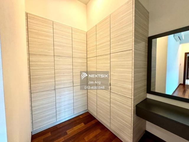 Corner unit, Prime location