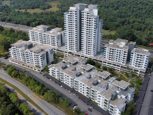 CORNER UNIT Putra 1 Apartment Bandar Seri Putra Bangi