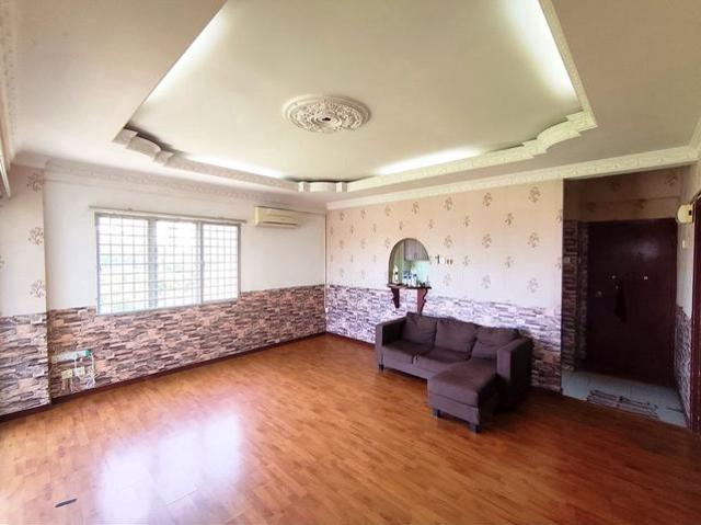 CORNER UNIT Renovated Estana Court Ampang Ulu Kelang