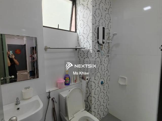 Corner Unit | Renovated & Extended | 5+2 Rooms | Freehold