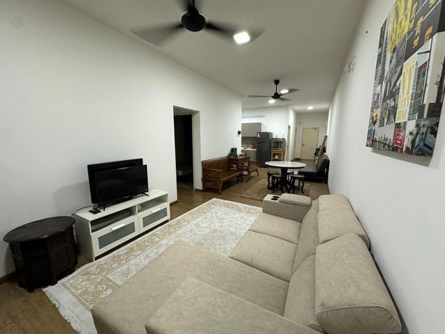 Corner Unit Renovated Furnished Lakefront Homes Cyberjaya